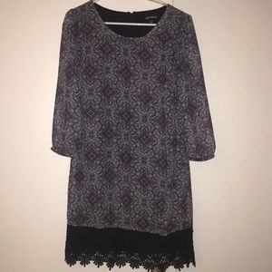Patterned dress with crochet trim